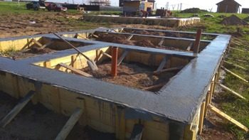 Строительство свайно-ростверкового фундамента для бани в Москве