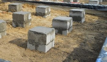 Строительство столбчатого фундамента на песчаном грунте в Москве