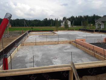 Монолитный фундамент для дома из газобетона в Москве