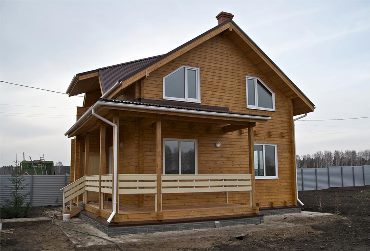 Проекты домов 8х8 из клееного бруса под ключ в Москве